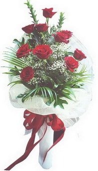 Sincan çiçekçileri firmamızdan 11 adet kırmızı gülün gül buketi Ankara Demetevler Çiçekçi firma ürünümüz