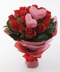 12 adet kırmızı gül ve 2 adet kalp çubuk Ankara 14 şubat sevgililer günü çiçek